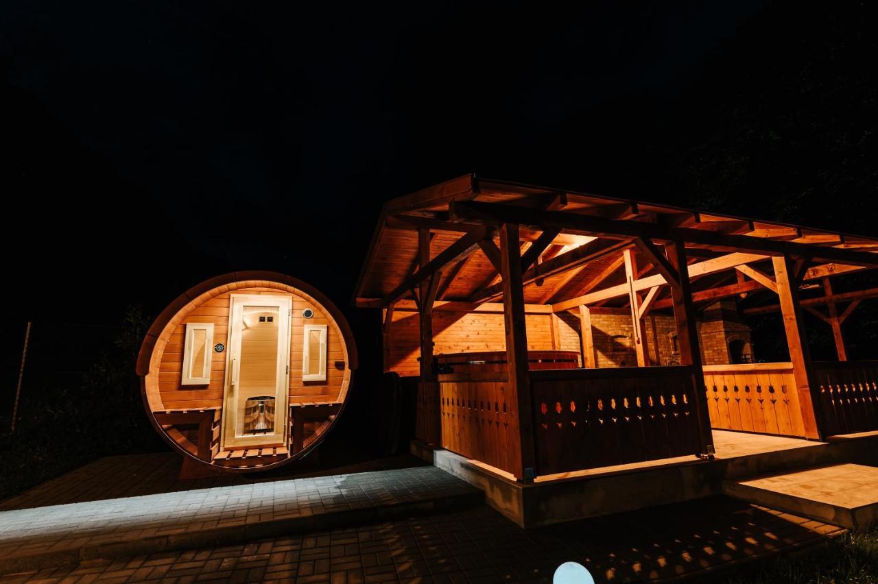 Sugopatak Kulcsoshaz Villa Izvoare  Exterior photo