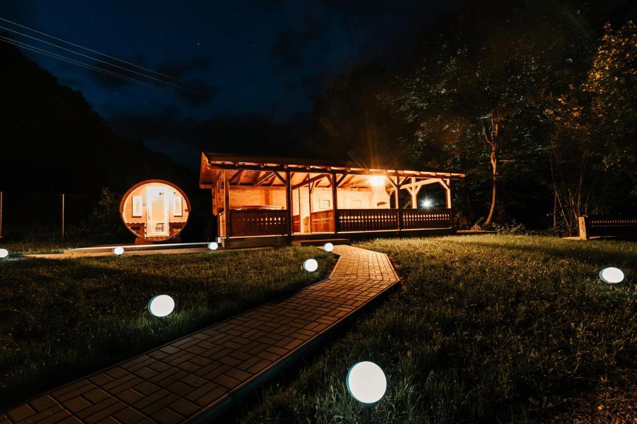 Sugopatak Kulcsoshaz Villa Izvoare  Exterior photo